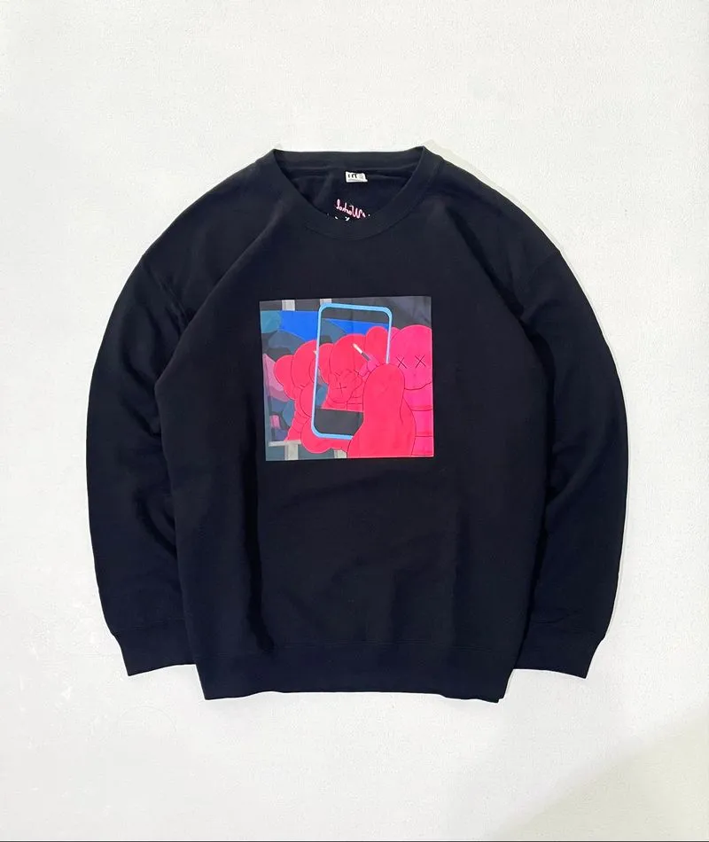 Crewncek Uniqlo Kaws Oversize photo 1