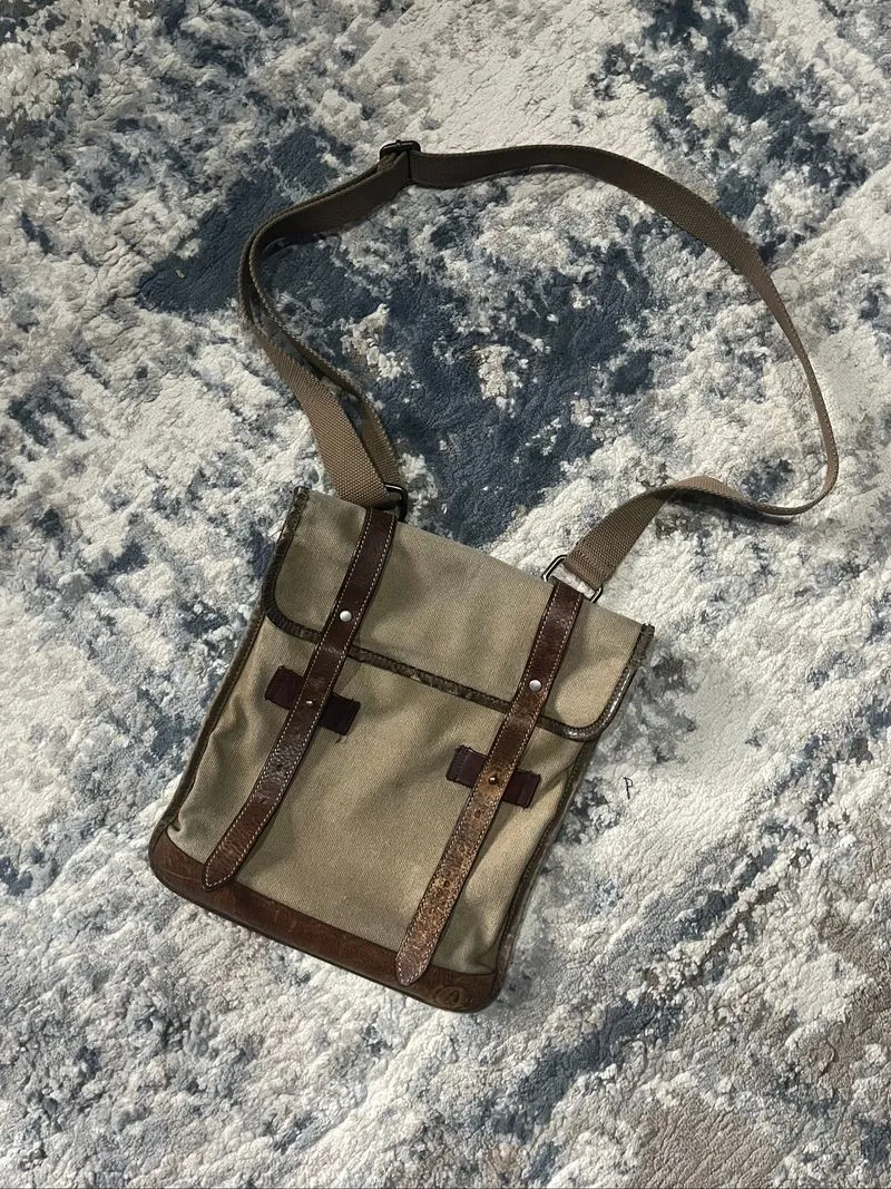 💼 Hush Puppies Canvas Sling Bag photo 1