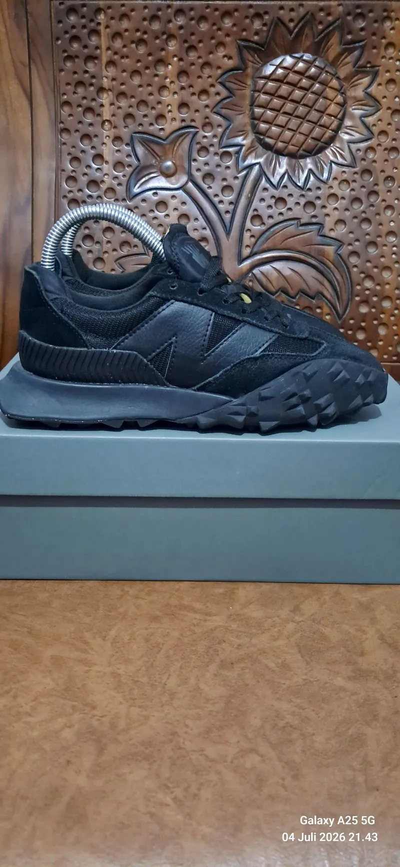 Sepatu New Balance XC-72 'Triple Black' photo 1