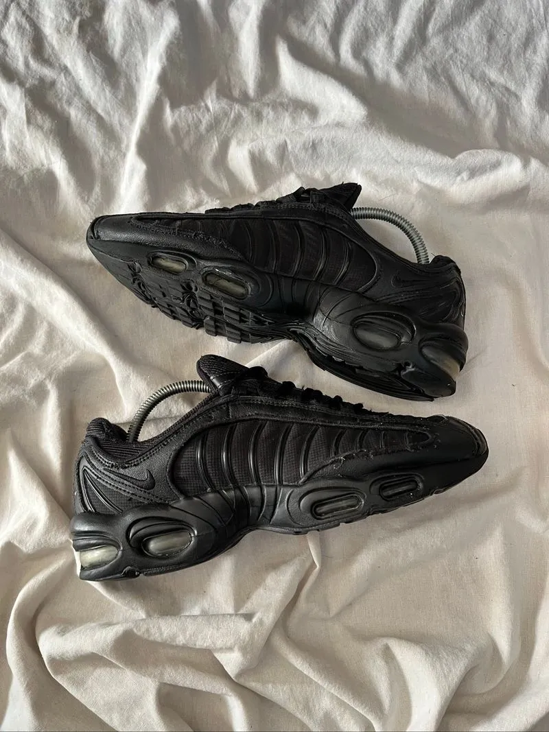 Nike Air Max Tailwind 4 ‘Triple Black’ photo 1
