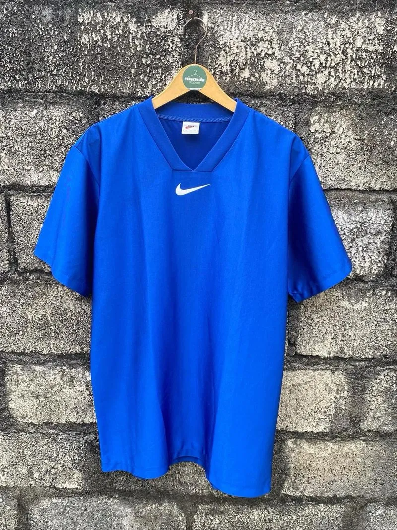 Nike Vintage Jersey Center photo 1