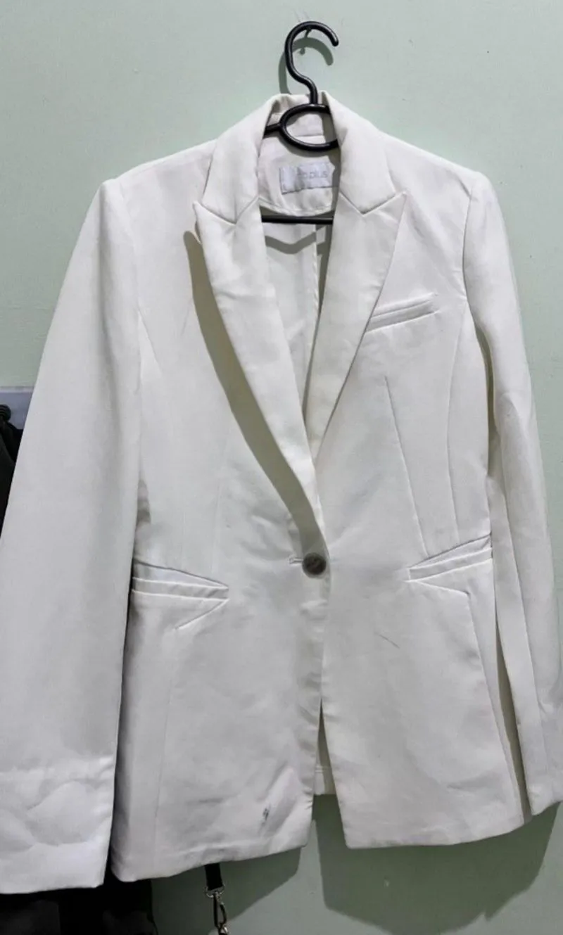 blazer putih photo 1
