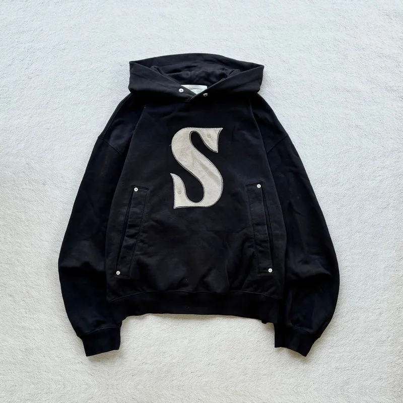Satur Rivet Applique Pocket Boxy Overfit Hoodie photo 1