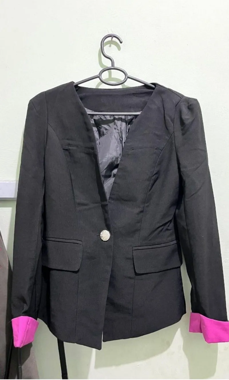 blazer hitam photo 1