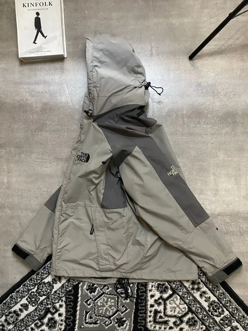 The North Face Gore-Tex Twotone Outdoor Jacket Gorpcore Wate photo 1