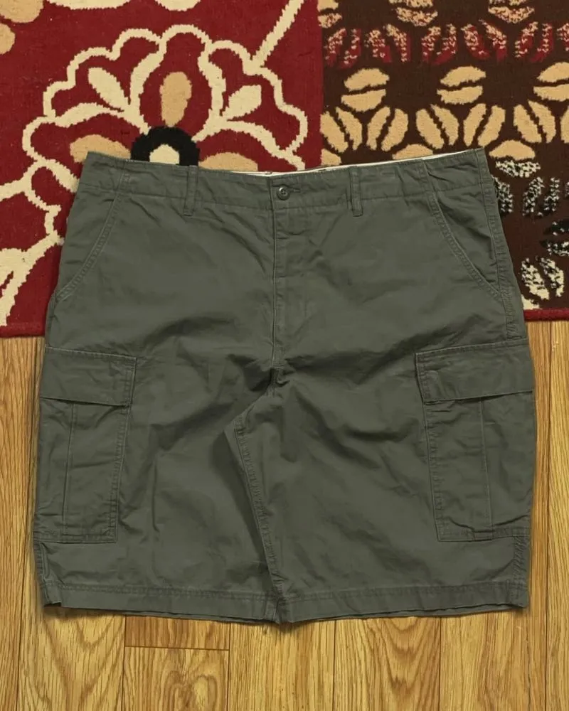 Item(s): UNIQLO CARGO PANTS photo 1
