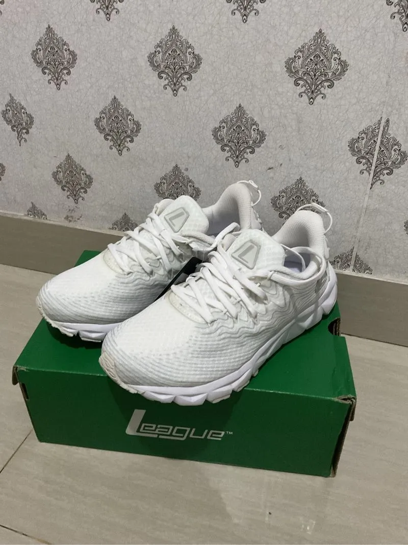 Sepatu Sneakers League Putih Original Unisex  photo 1