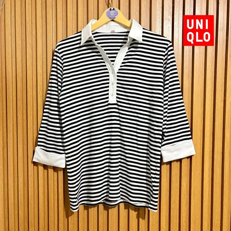 UNIQLO Polo Shirt Knit Stripe Salur Top photo 1