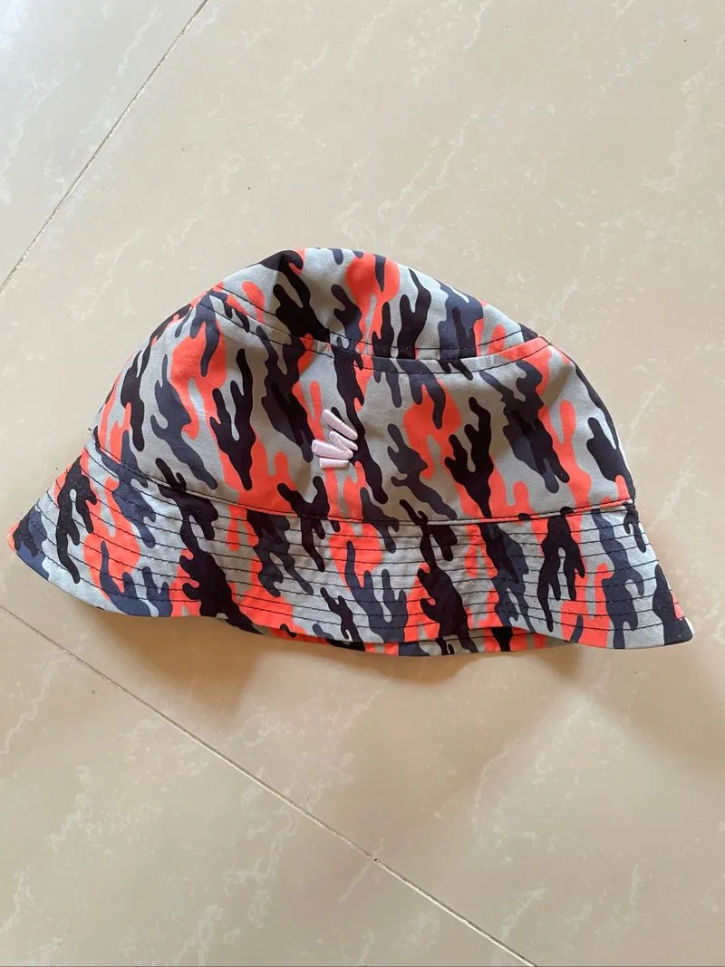 bucket hat  photo 1