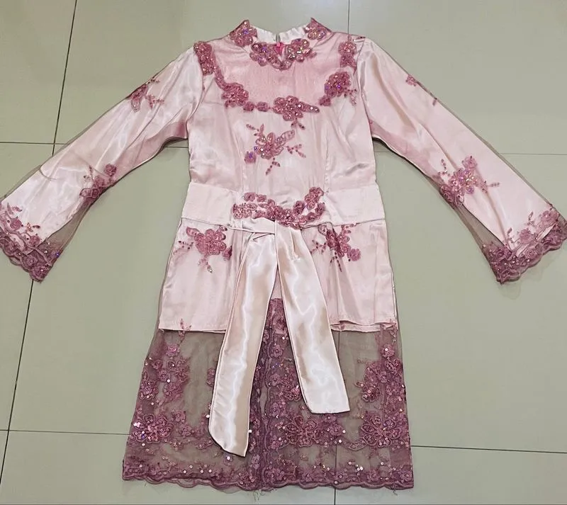 Kebaya pink  photo 1