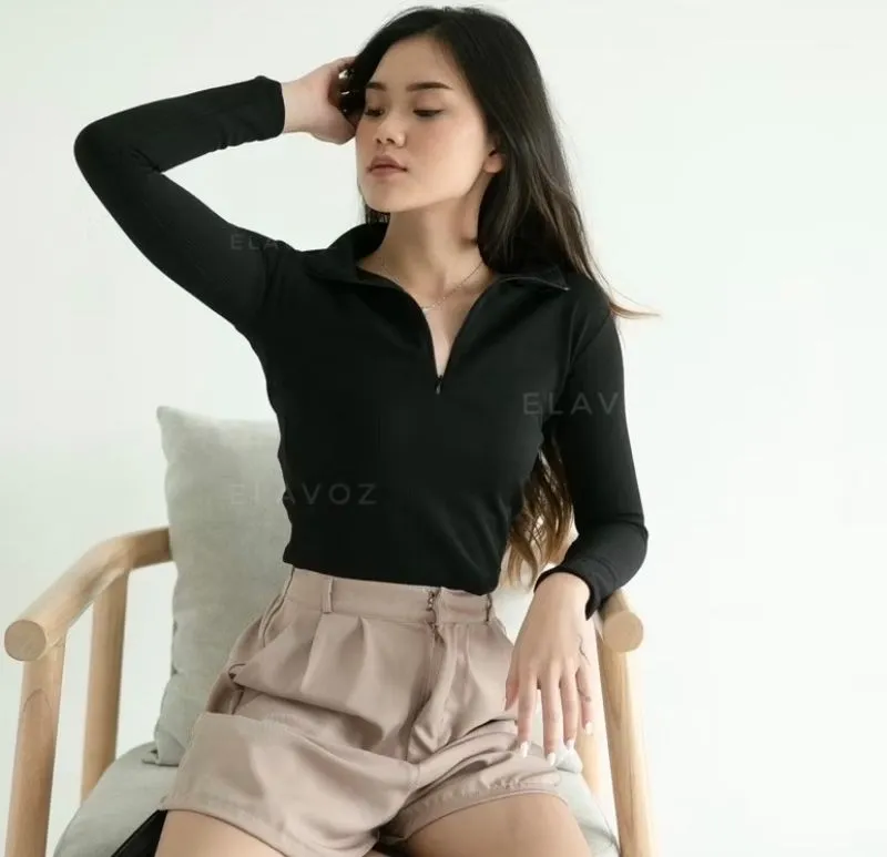 Minimalist Crop top Wanita black photo 1