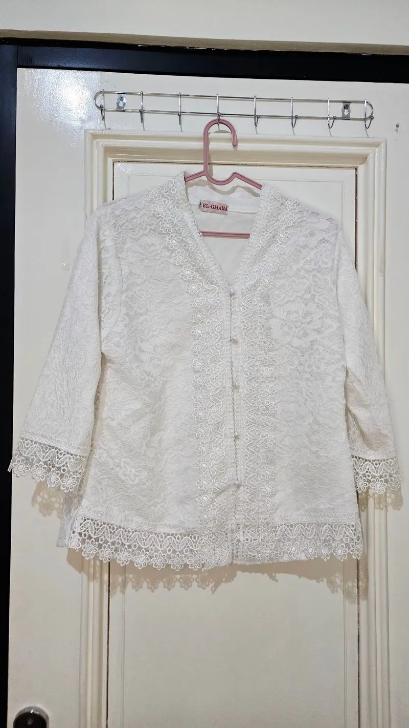 Kebaya Wanita white photo 1
