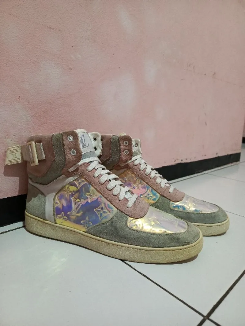 Louis Vuitton Rivoli High Top Monogram Multicolor photo 1