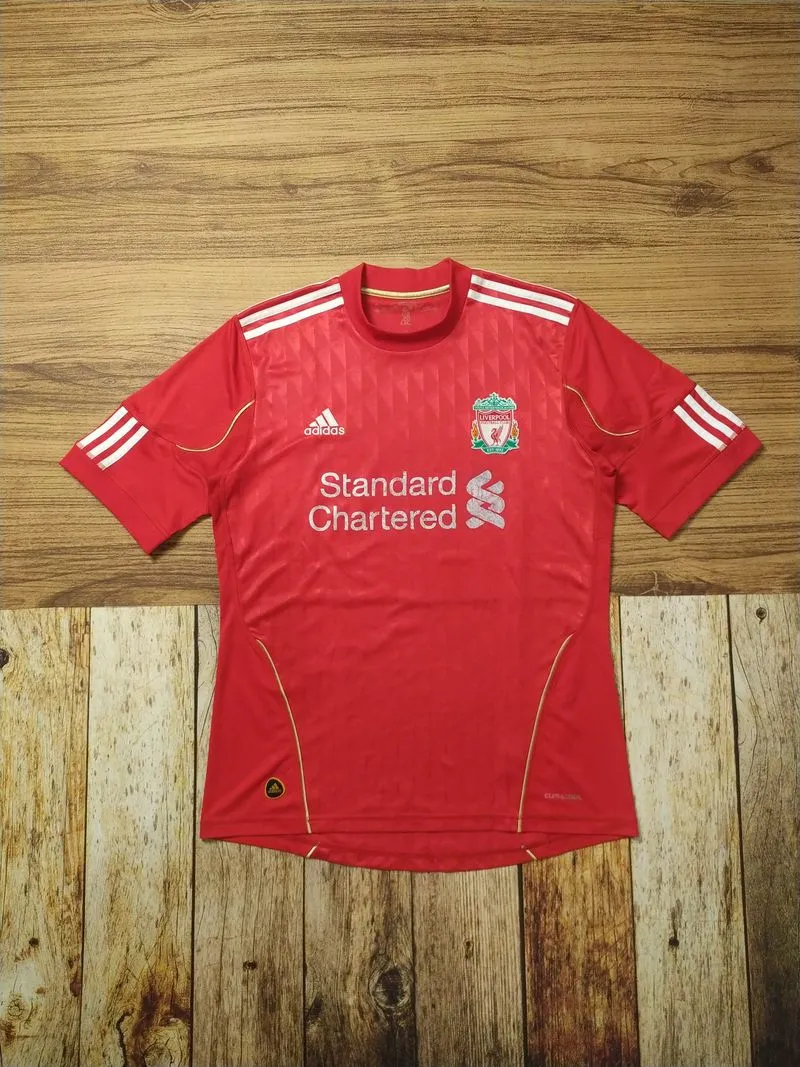 Liverpool FC 2010-2012 Home Jersey photo 1