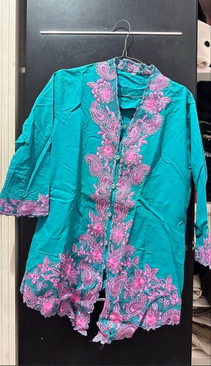 kebaya hijau renda pink photo 1
