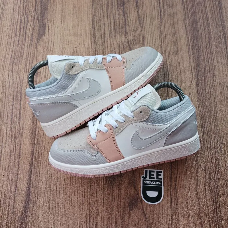 sepatu nike wmns