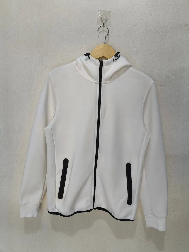 Uniqlo Tech Dry White photo 1