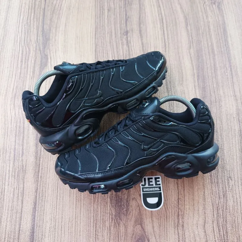 Nike Streetwear Sportswear Sneakers Pria black photo 1