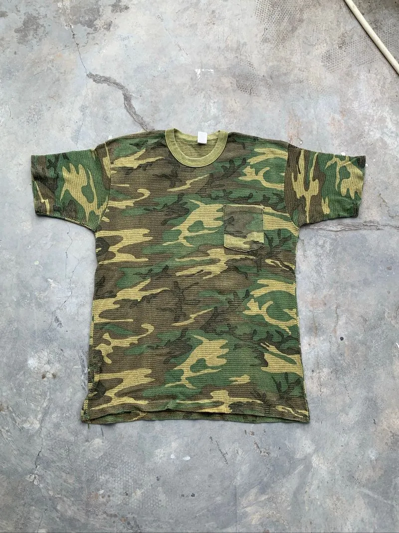 Vintage 70s Military Tee photo 1