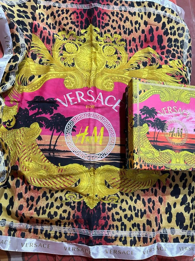 versace scarf h&m with box  photo 1