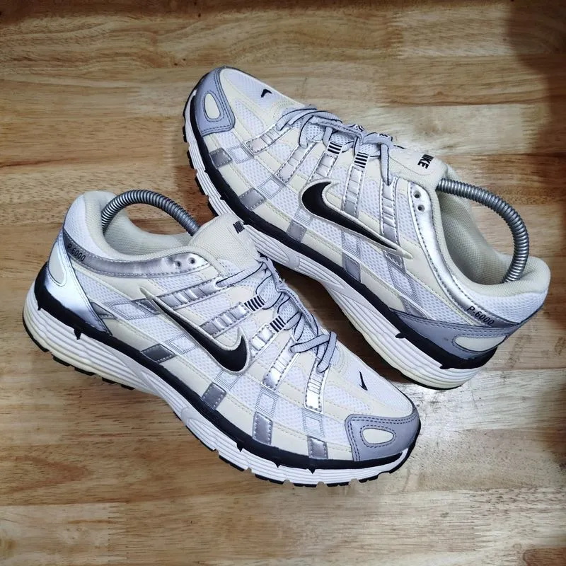 Nike Casual Sneakers Pria silver photo 1