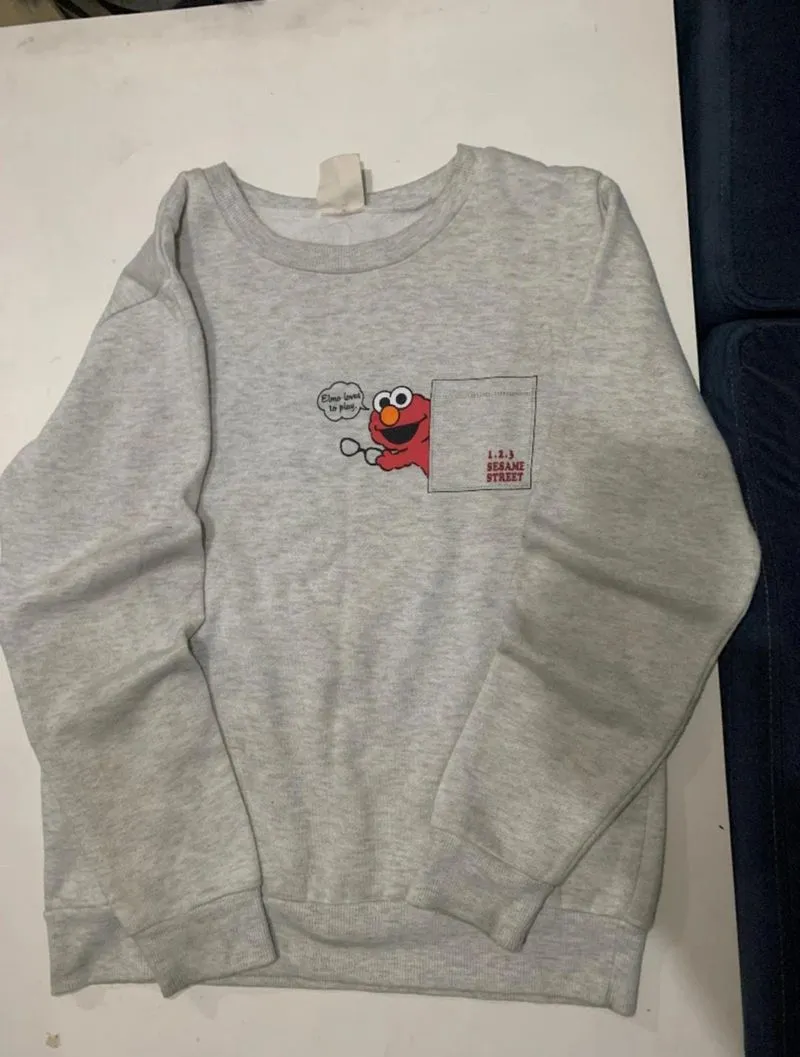 crewneck elmo photo 1