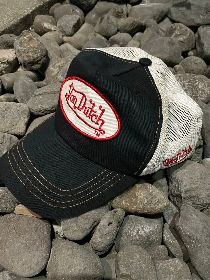 Trucker hat Von Dutch photo 1