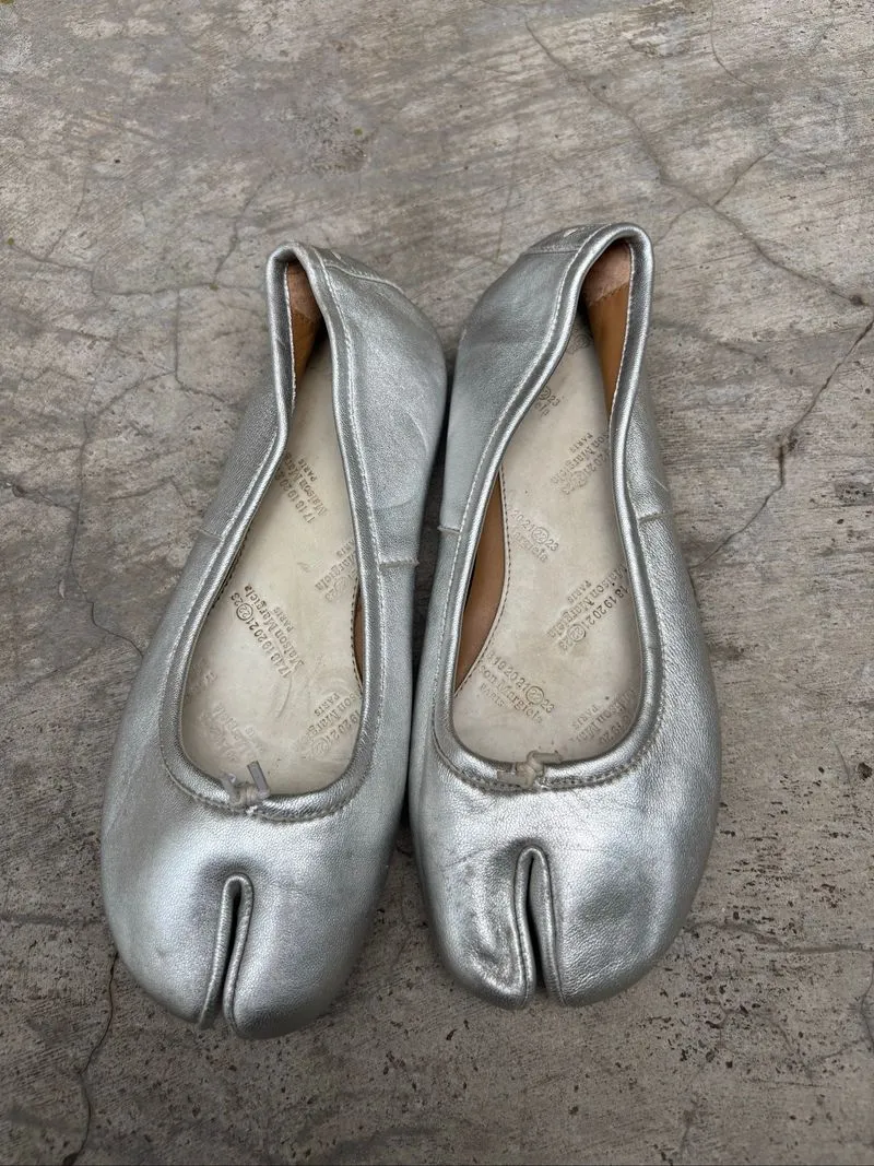 Maison Margiela Silver Tabi Ballet Flats photo 1