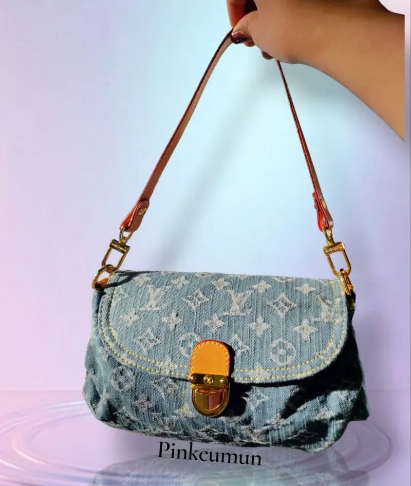 LV Denim Pleaty Bag photo 1