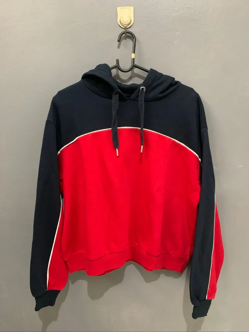 Hoodie H&M Wanita photo 1