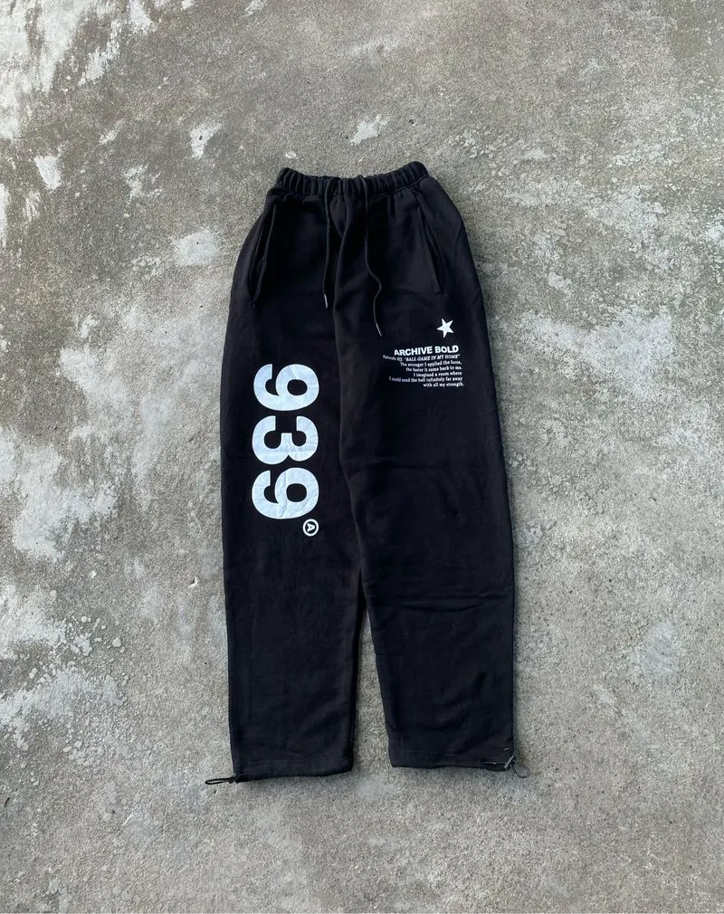 ARCHIVE BOLD BLACK SWEATPANTS photo 1