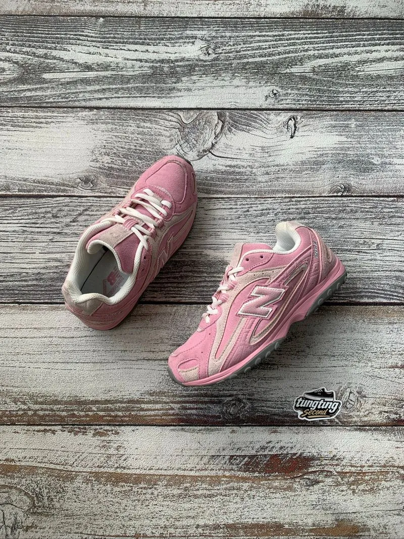 New Balance 204L Pink photo 1