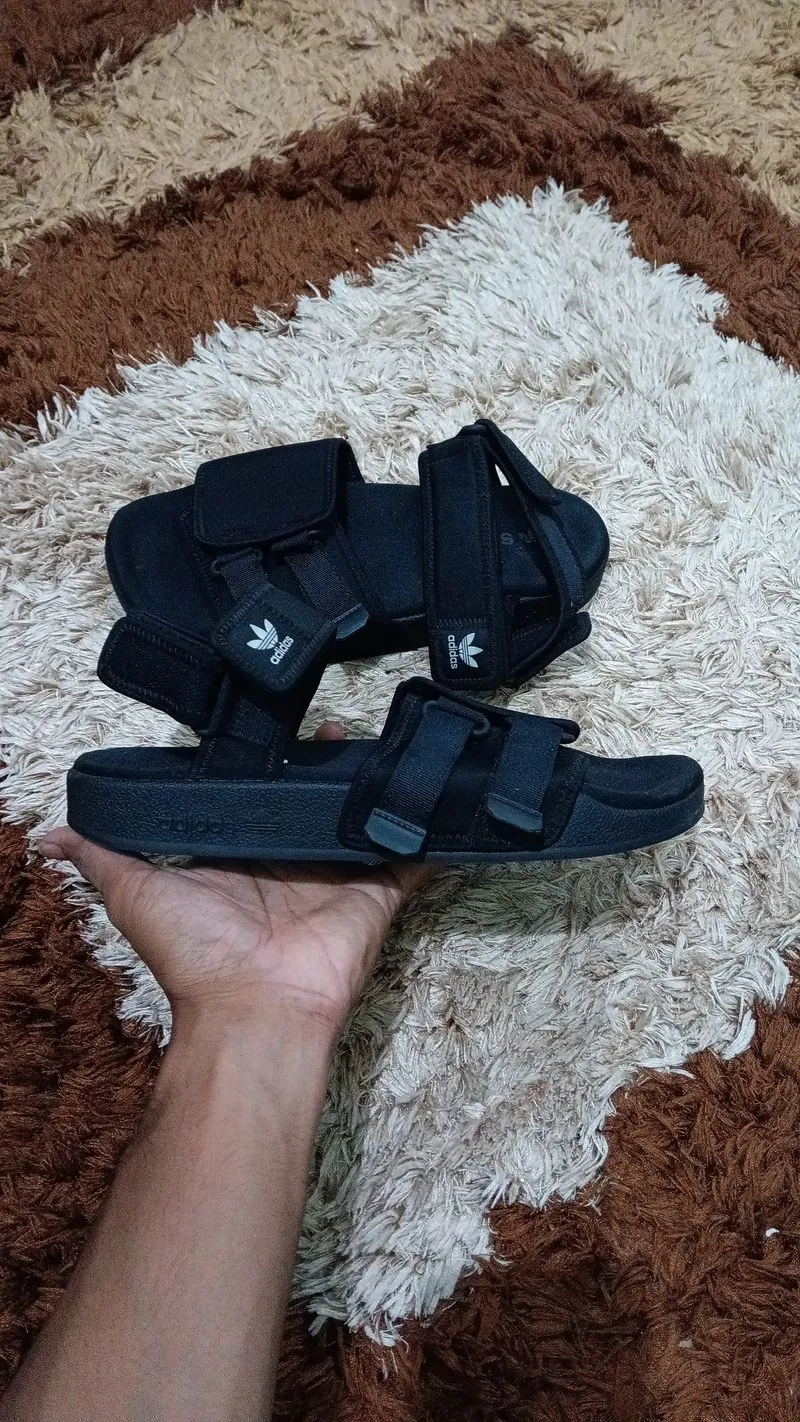 Adidas Casual Sandals & slide Pria black photo 1