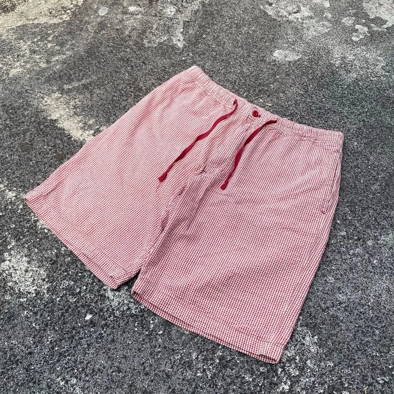 Short paid photo 1