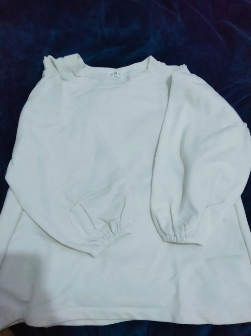 sweater  photo 1