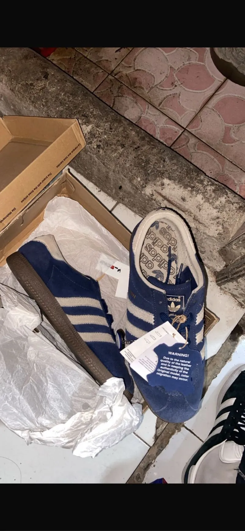 ADIDAS BERN INDIGO CITY SERIES  photo 1