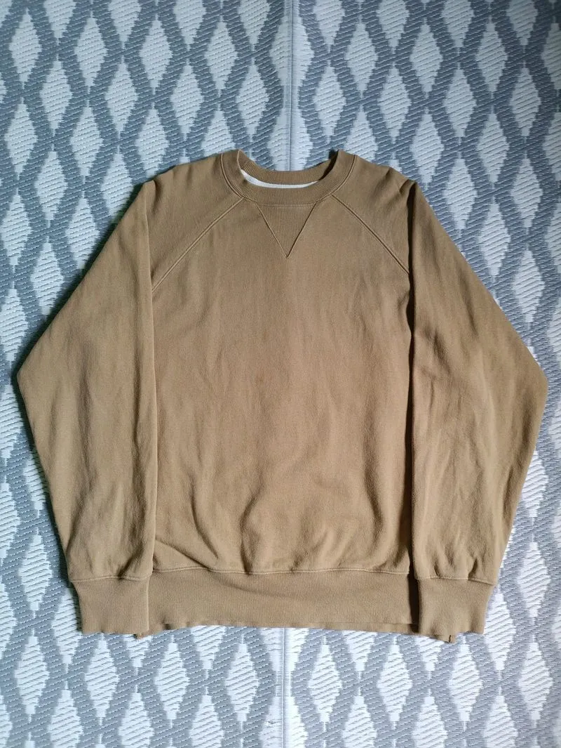 Uniform Bridge Basic V Notch Crewneck photo 1