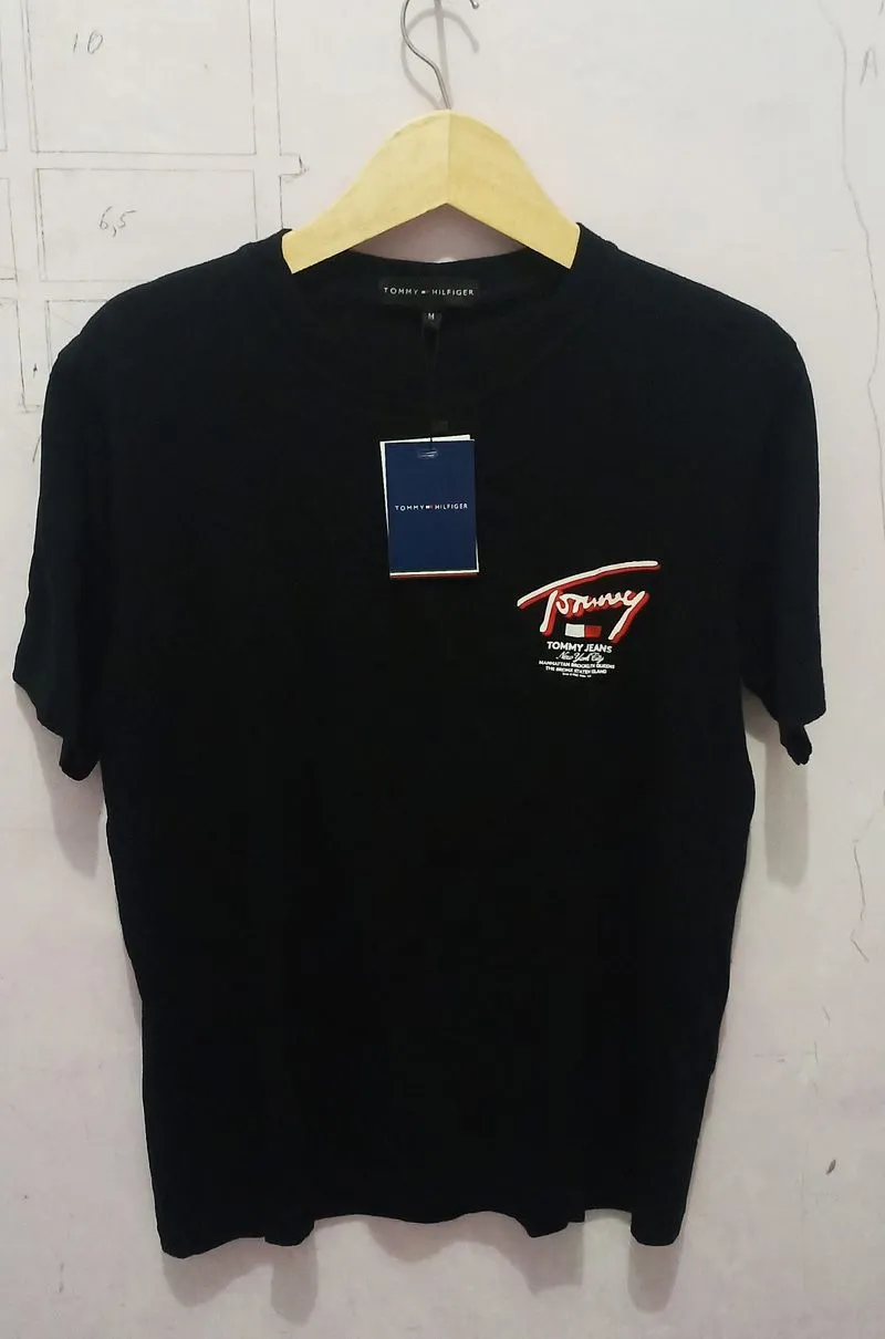 Kaos Tommy Jeans photo 1