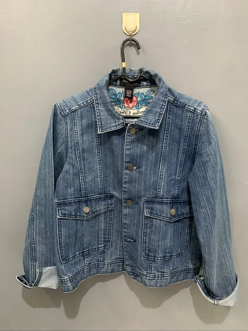 Jaket Denim Wanita MINIMAL photo 1