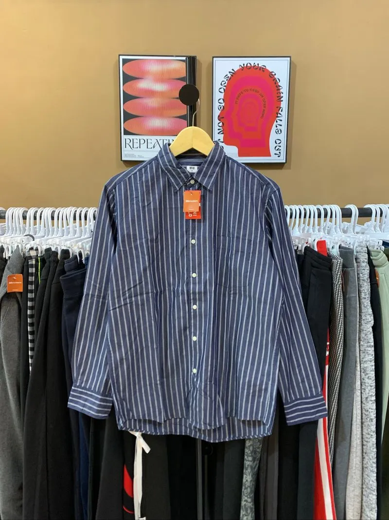 Kemeja Salur Uniqlo photo 1