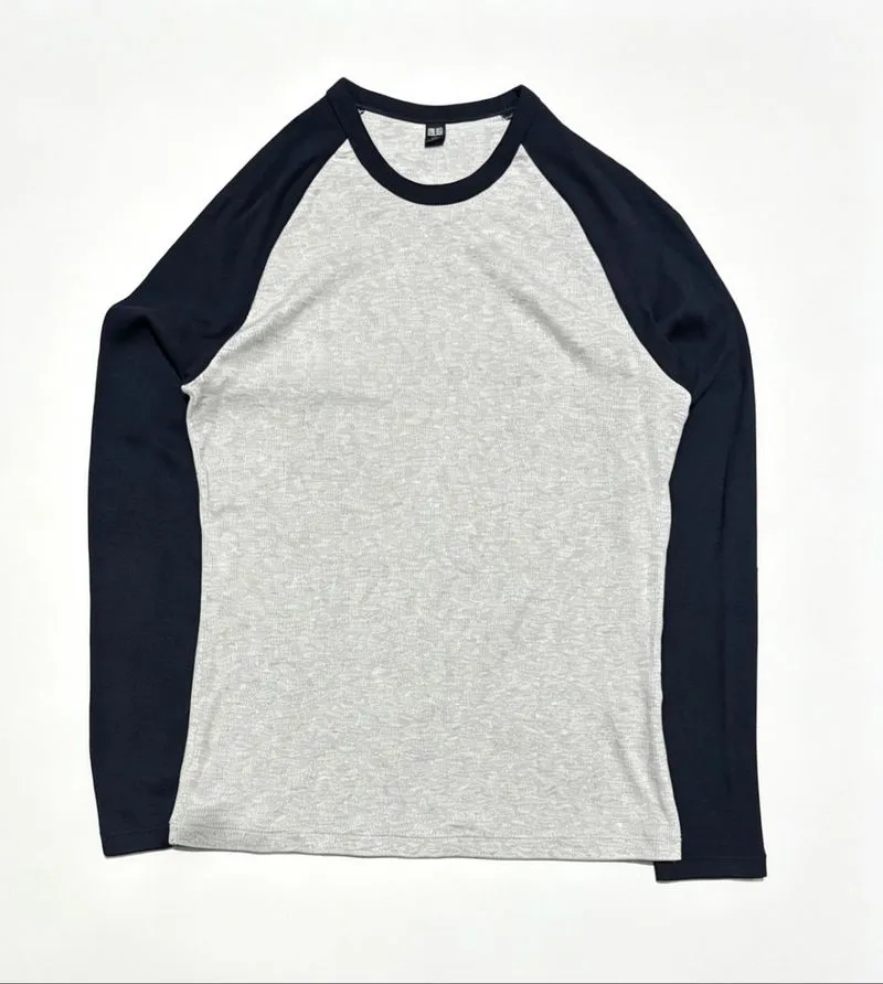 Uniqlo Heather Grey Dan Navy photo 1