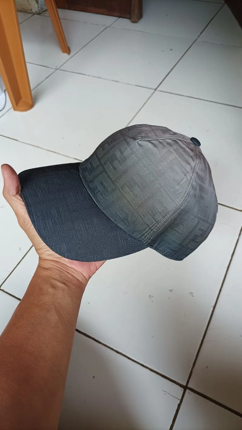 topi fendi italy photo 1