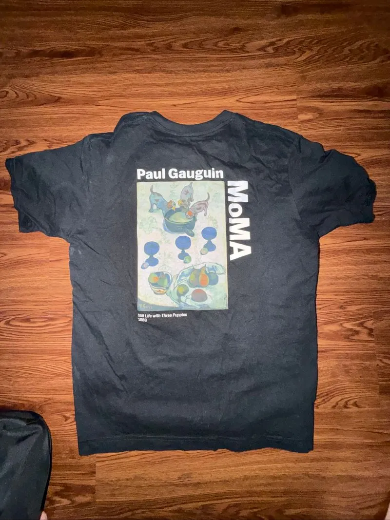 UNIQLO Graphic Black Tee photo 1