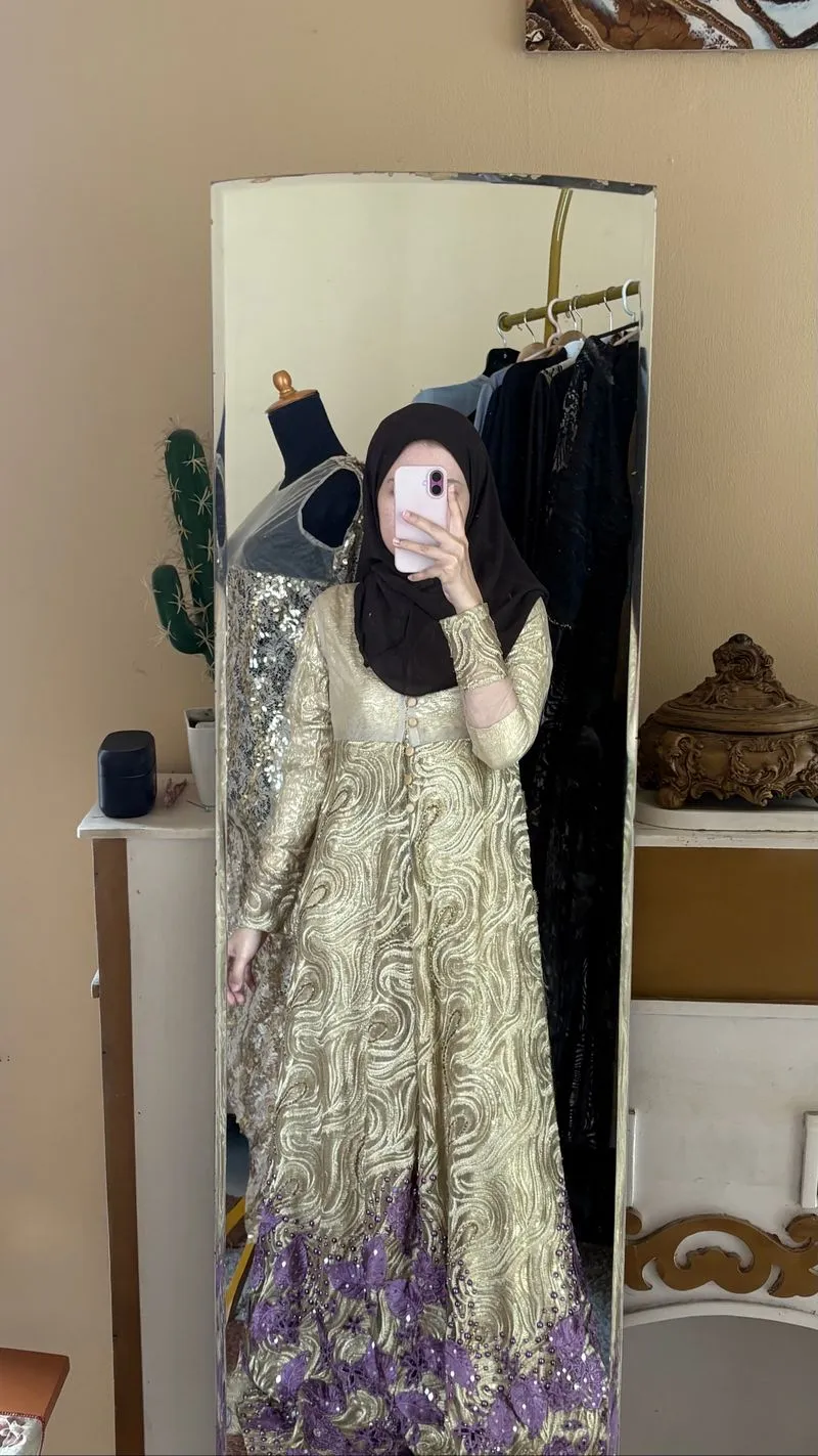 gold dress photo 1