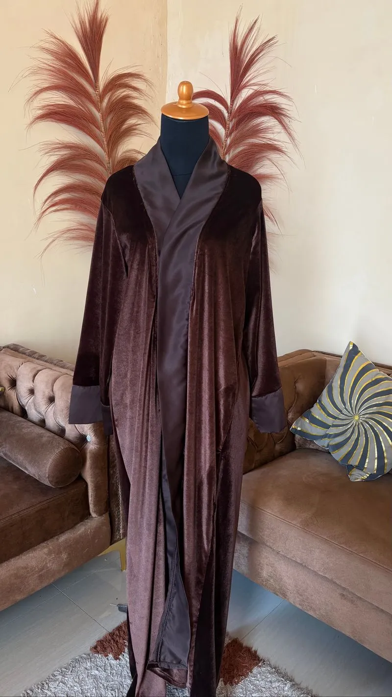 zenera mahogany  photo 1