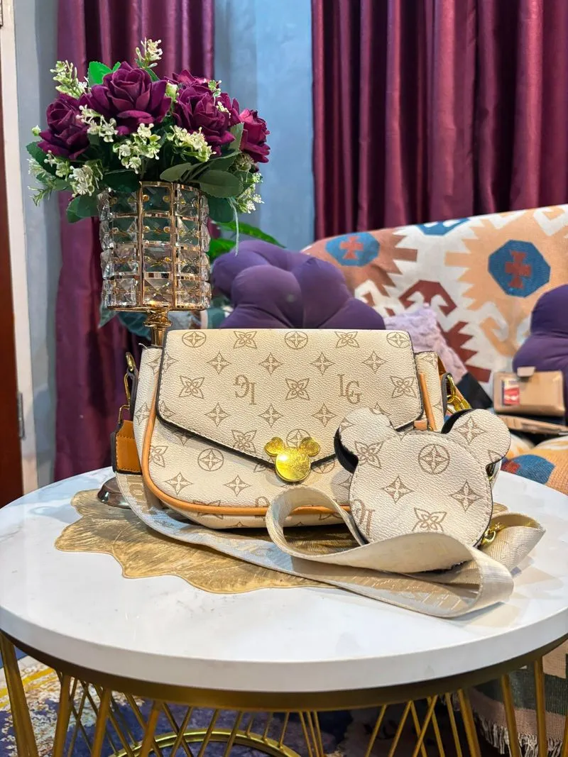 tas lucyu photo 1