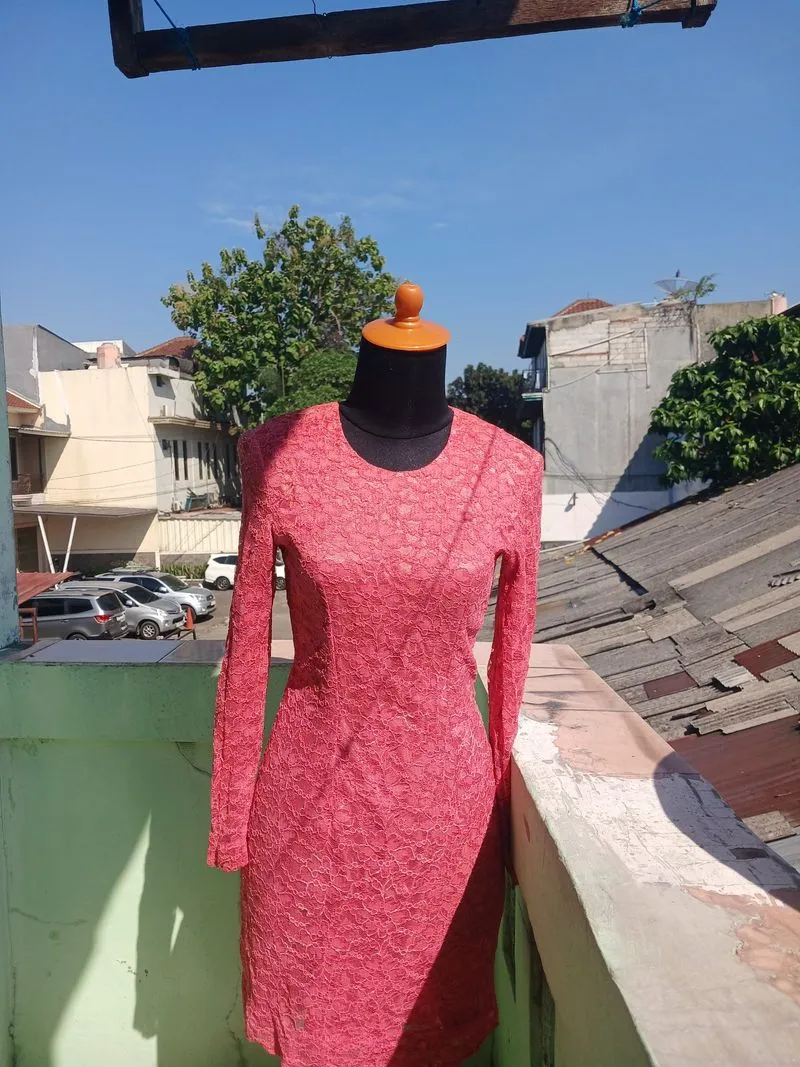 PRELOVED ATASAN KEBAYA BRUKAT TUNIK - Cuci Lemari! ✨ photo 1