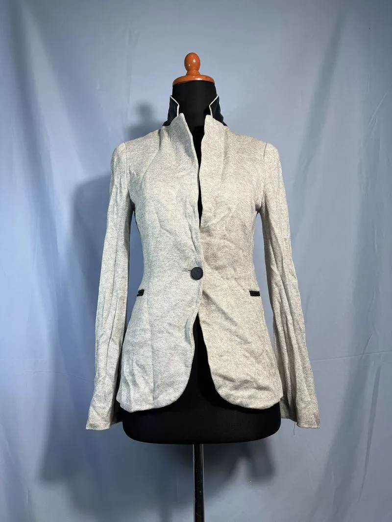 Blazer Rajut Struktural Kerah Shanghai Multi-gaya photo 1