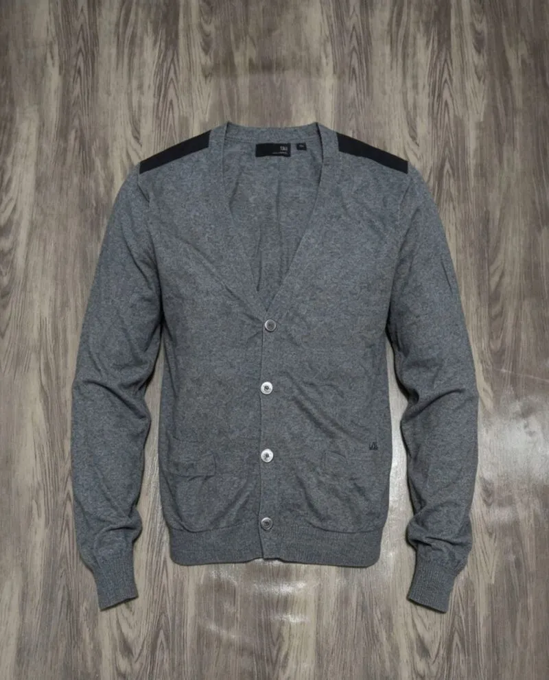 UNIQLO UNDERCOVER KNIT CARDIGAN SECOND BRANDED photo 1