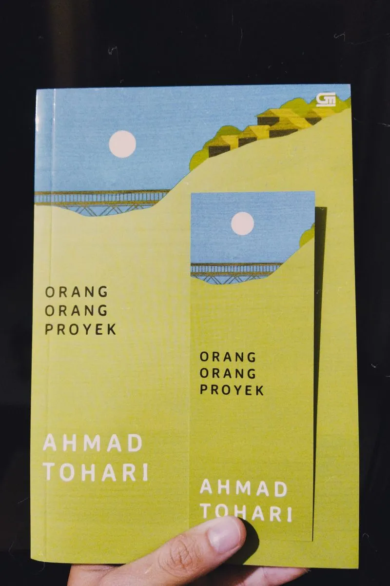 Novel Orang - Orang Proyek - Ahmad Tohari photo 1